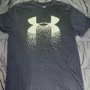 Men’s small Under Armour tshirt